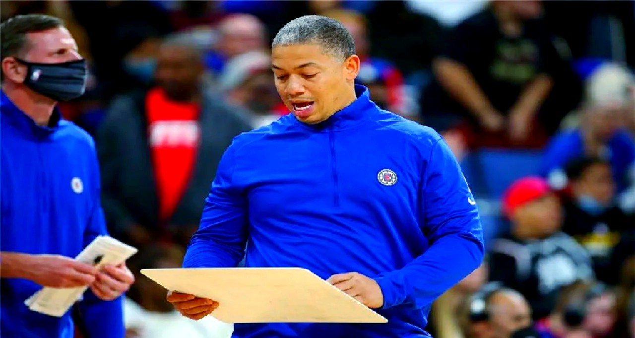 包含快船队防守崩盘，惨遭对手狂轰猛炸，简介但是音乐.的词条